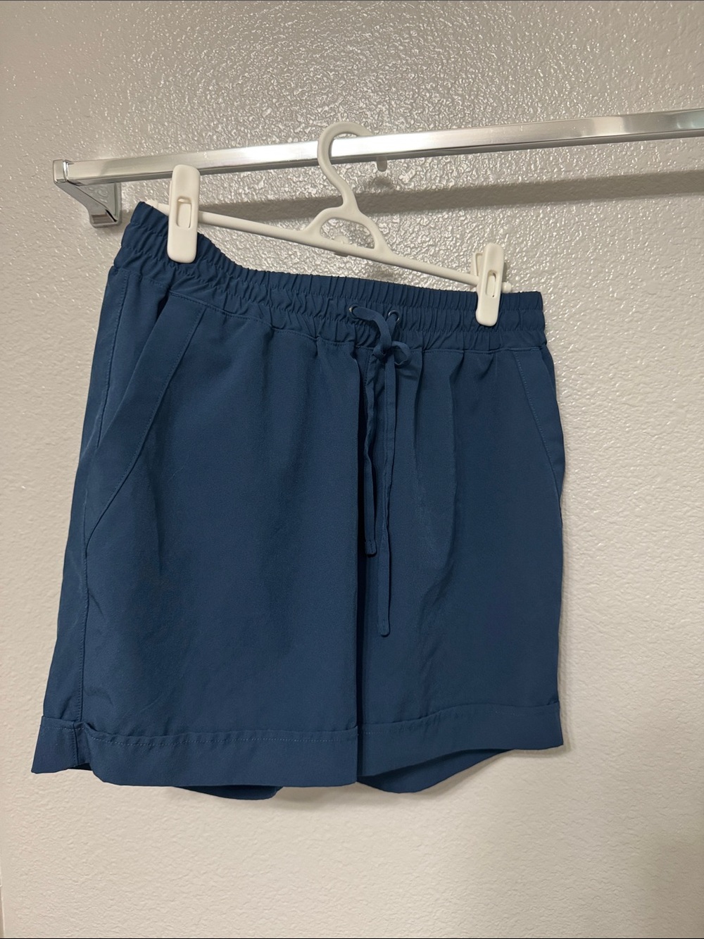 Mondetta Navy Blue Elastic Drawstring Athletic Shorts